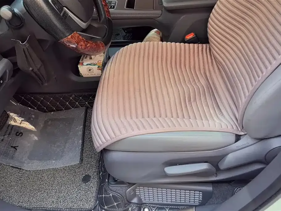 Toyota Granvia — фото 10