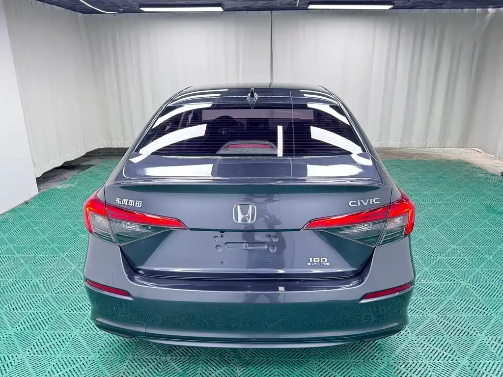 Honda Civic — фото 8