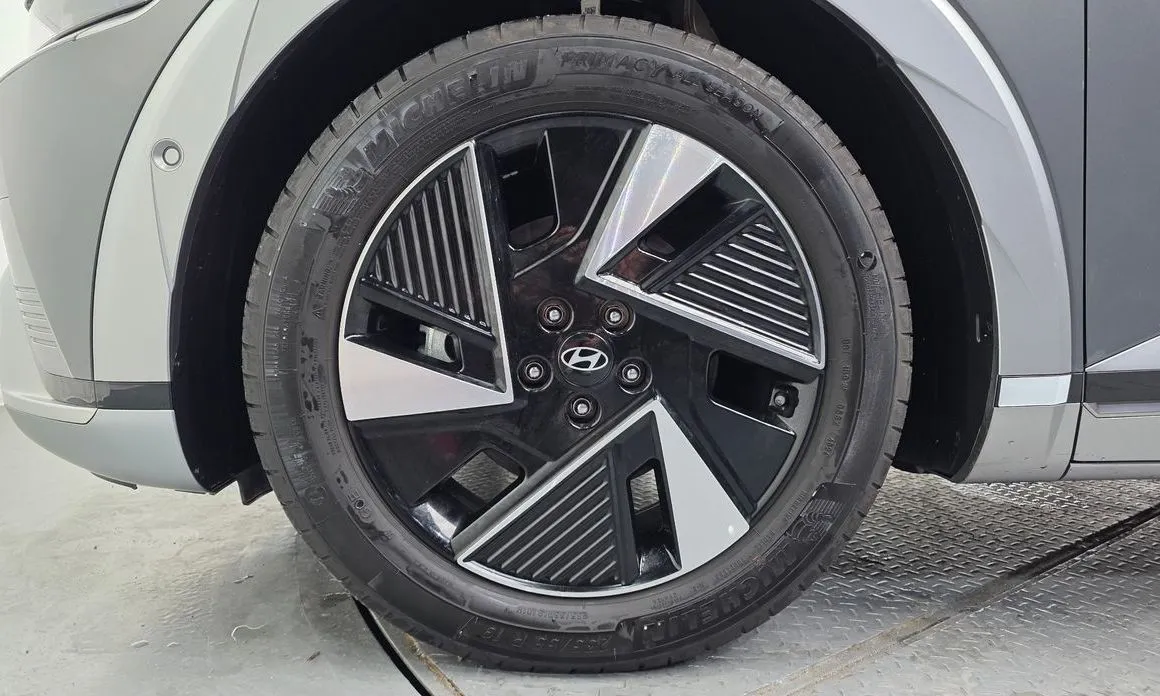 Hyundai Ioniq5 — фото 2