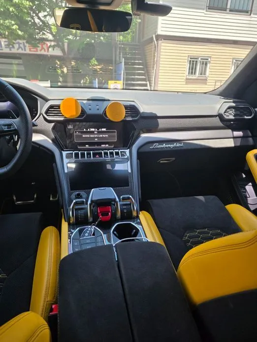Lamborghini Urus 2022 из KR, фото 2