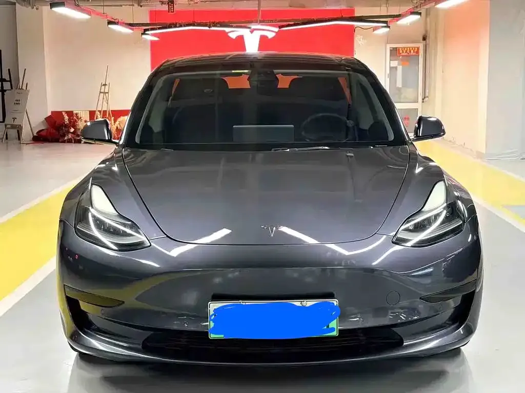 Tesla Model 3 — фото 6