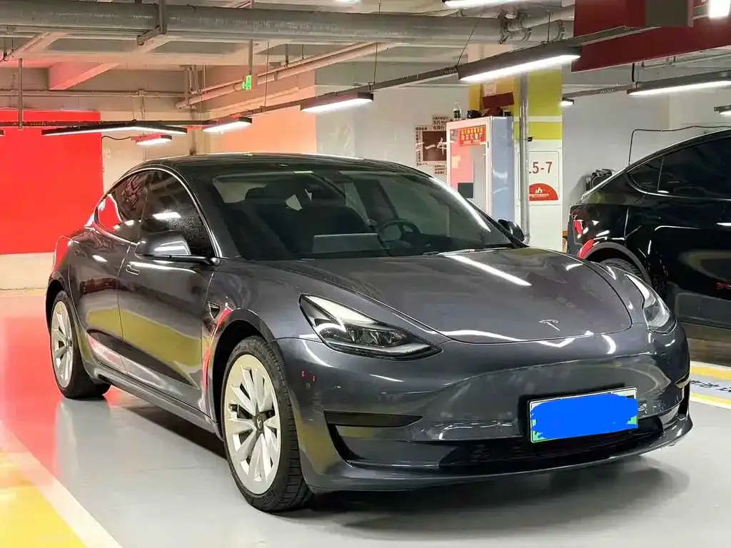 Tesla Model 3 — фото 2
