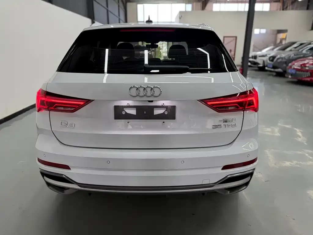 Audi Q3 — фото 2