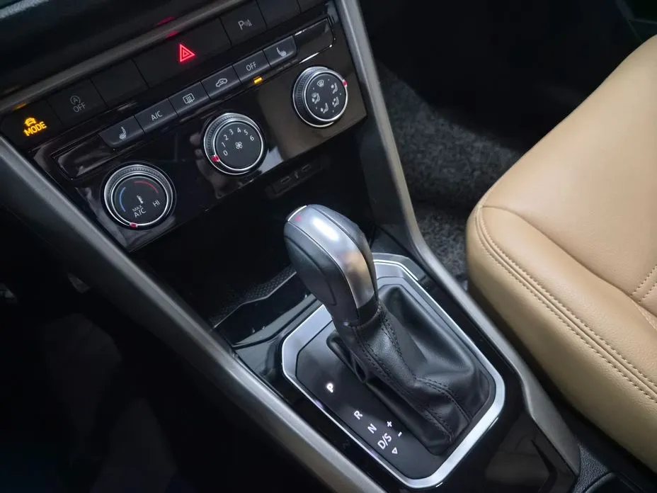 Volkswagen T-Roc 2022 из KR, фото 7