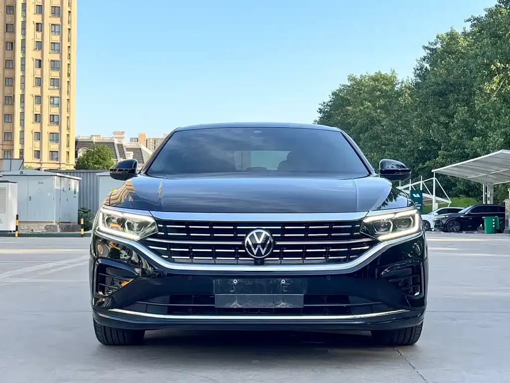 Volkswagen Passat — фото 2