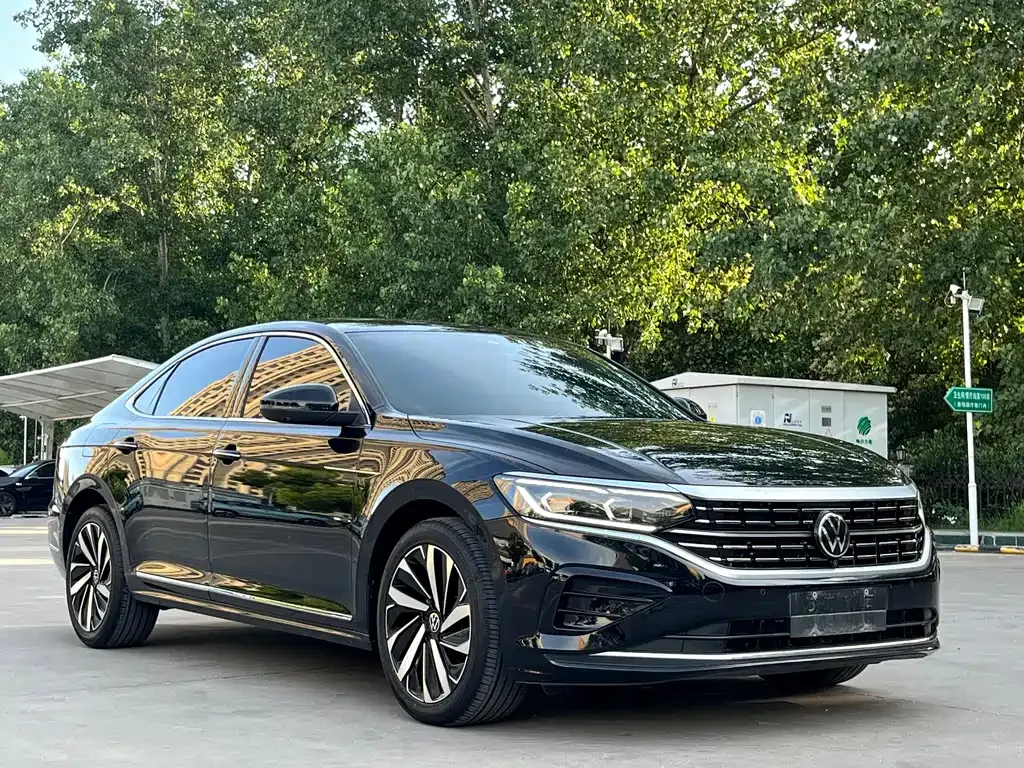 Volkswagen Passat — фото 10