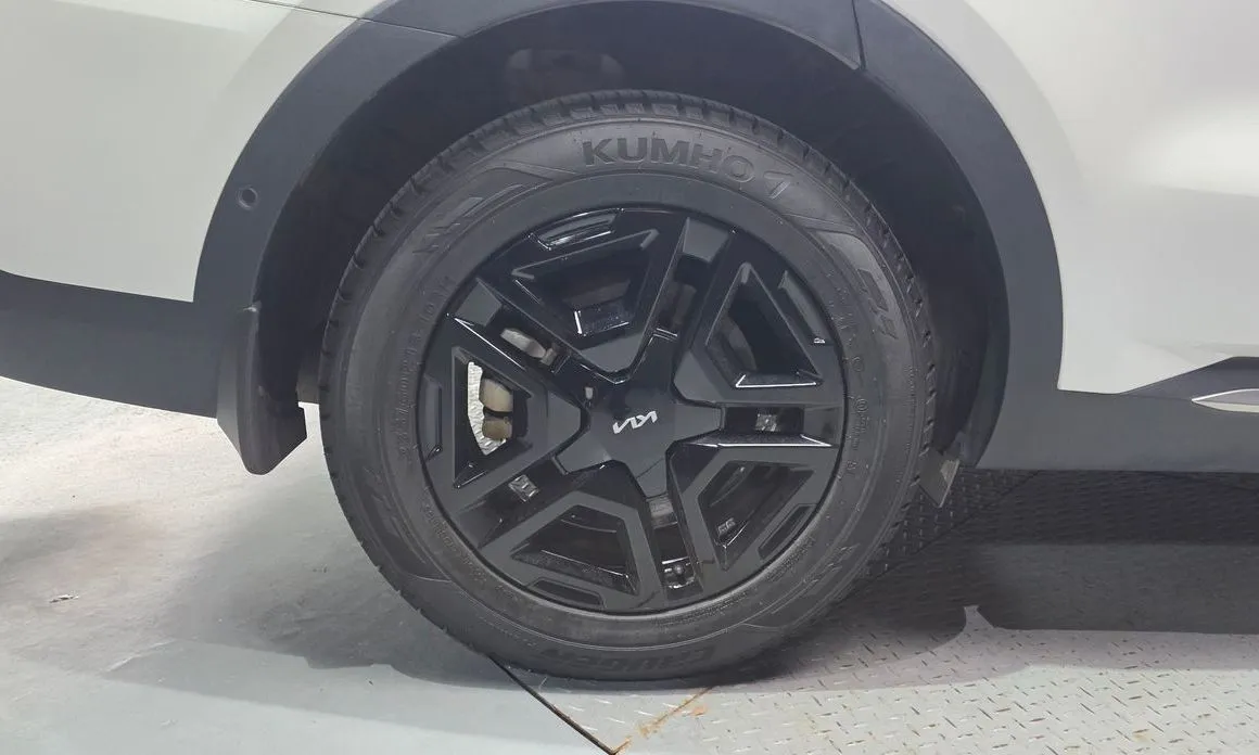 Kia Sorento — фото 4