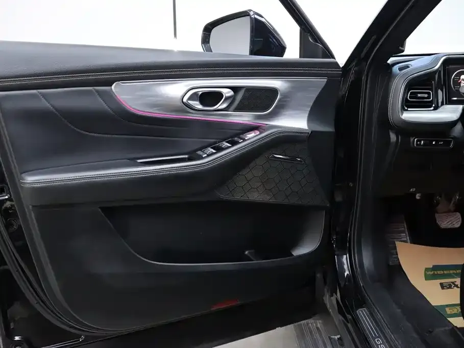 GAC Motor Trumpchi GS8 — фото 10