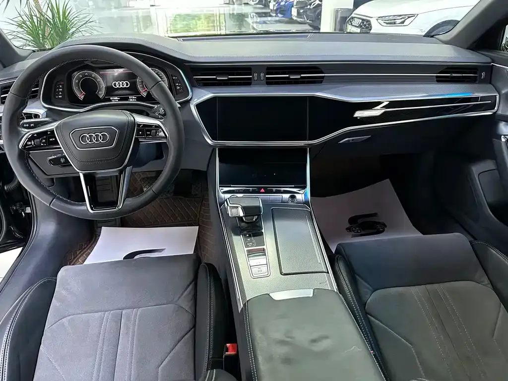 Audi A6L — фото 8