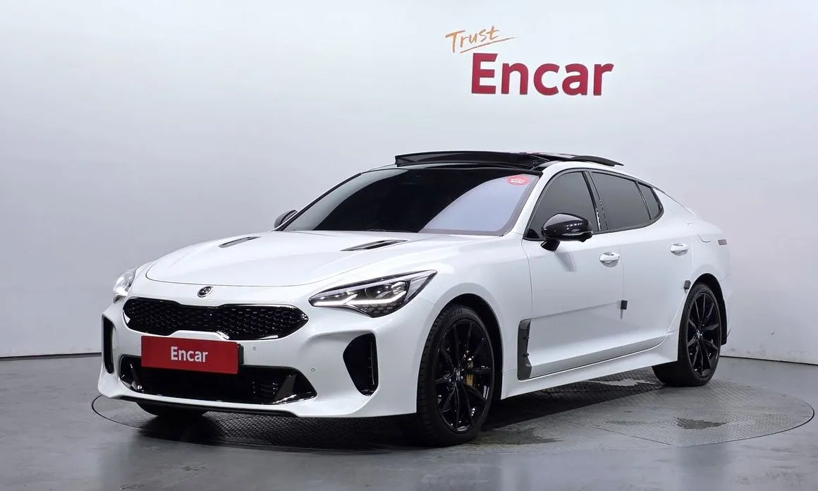 Kia Stinger — фото 1