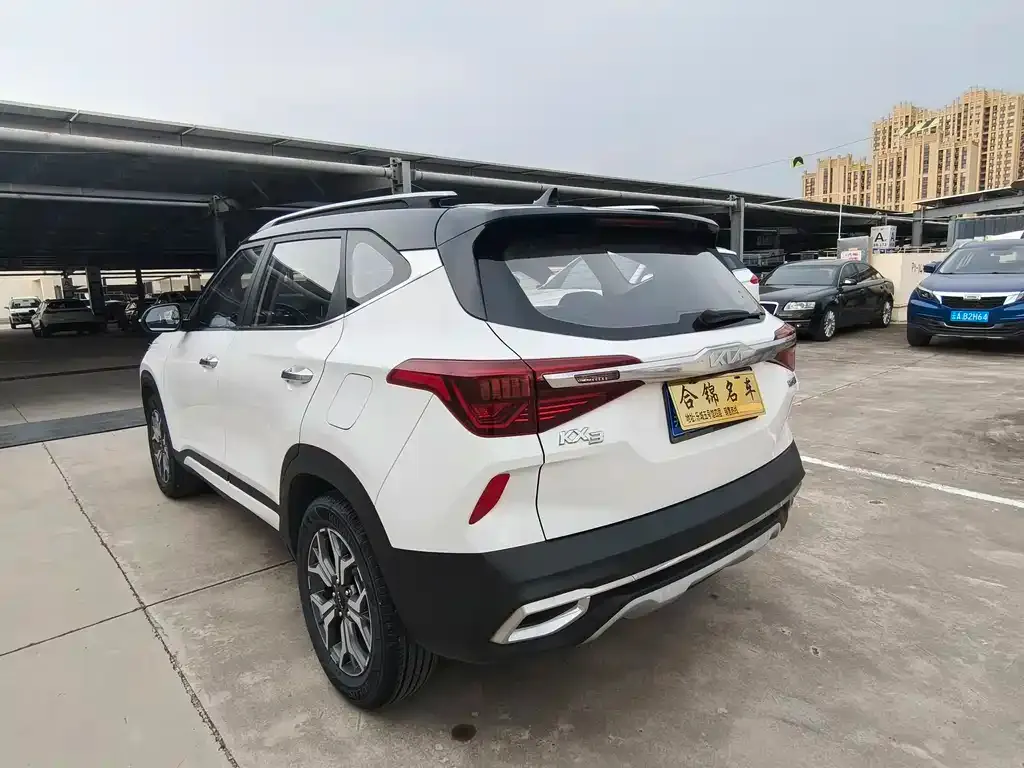 Kia KX3 2022 из CN, фото 2
