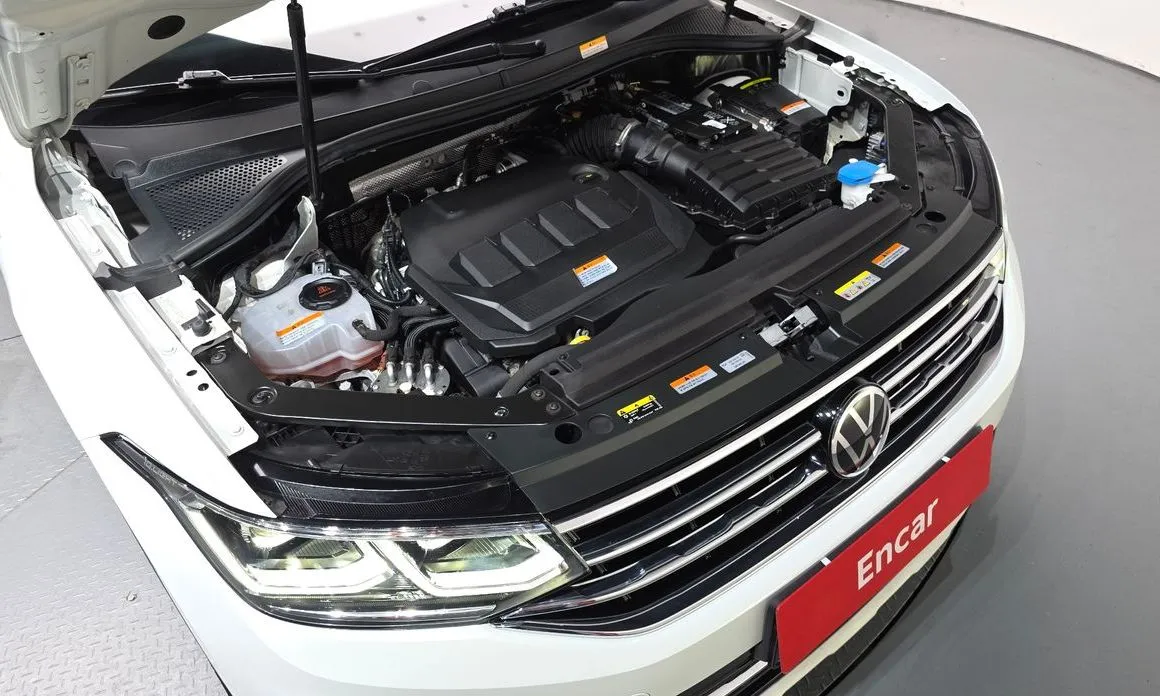 Volkswagen Tiguan — фото 4