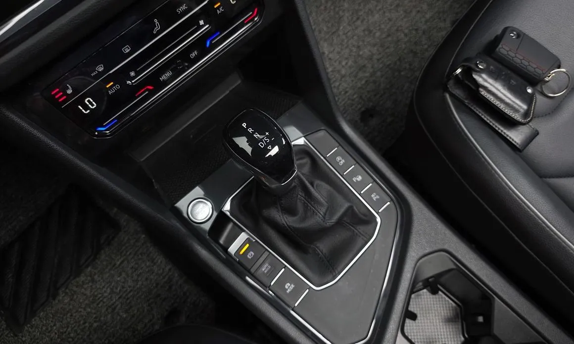 Volkswagen Tiguan — фото 5