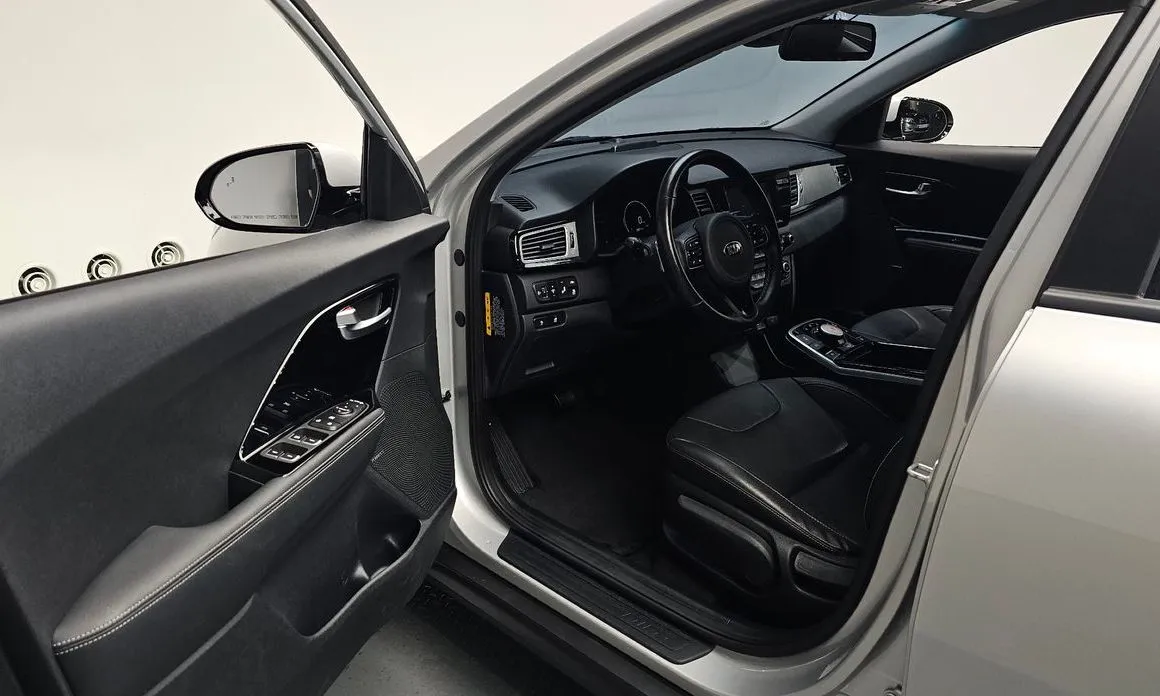 Kia Niro — фото 10