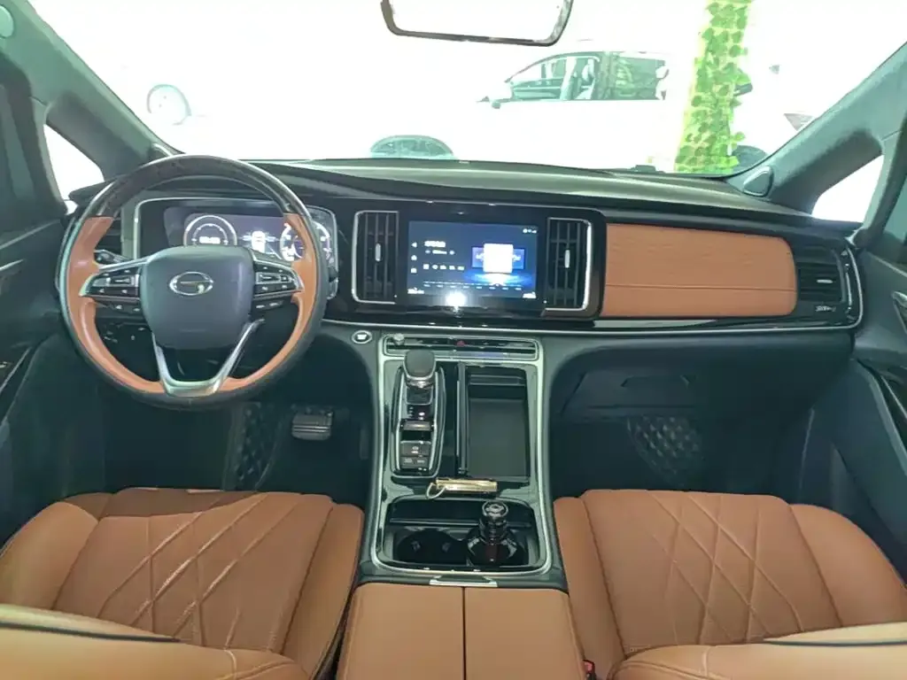 GAC Motor Trumpchi M8 — фото 10