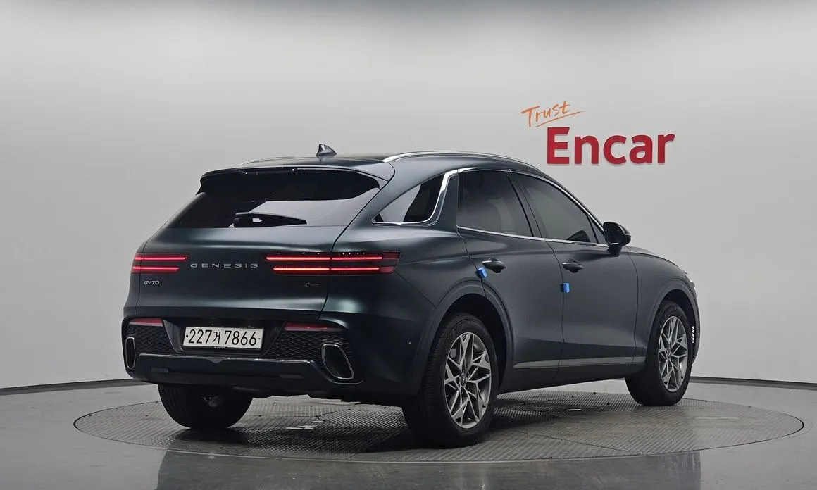 Genesis GV70 2023 из KR, фото 3