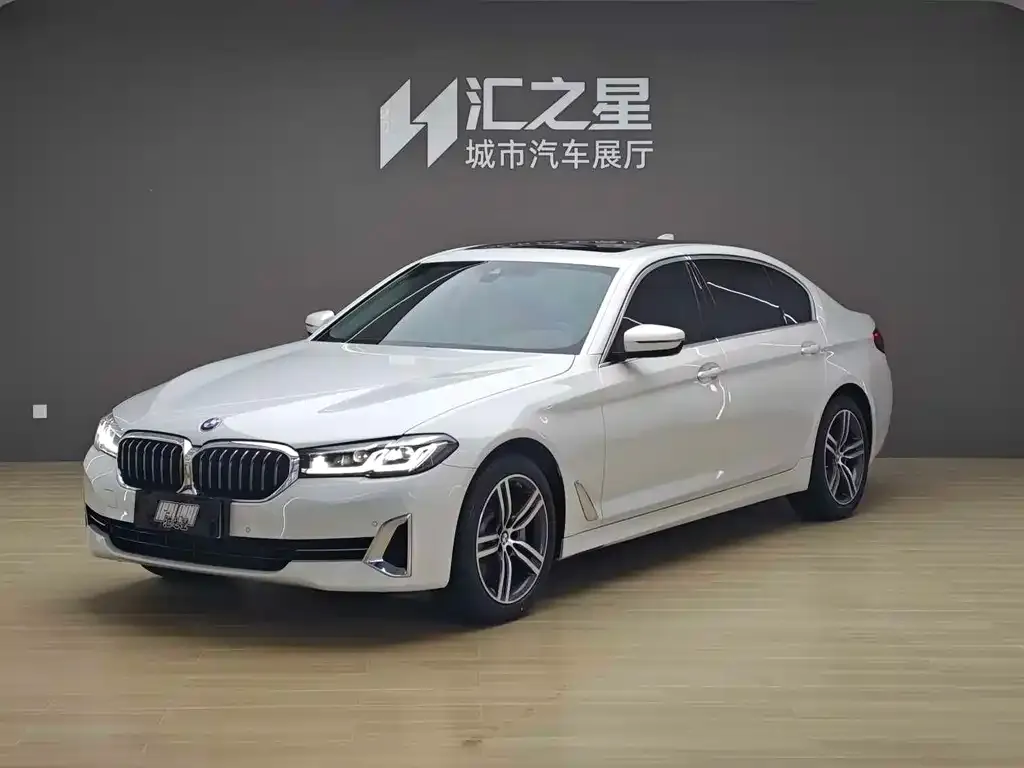 BMW 5 Series — фото 1