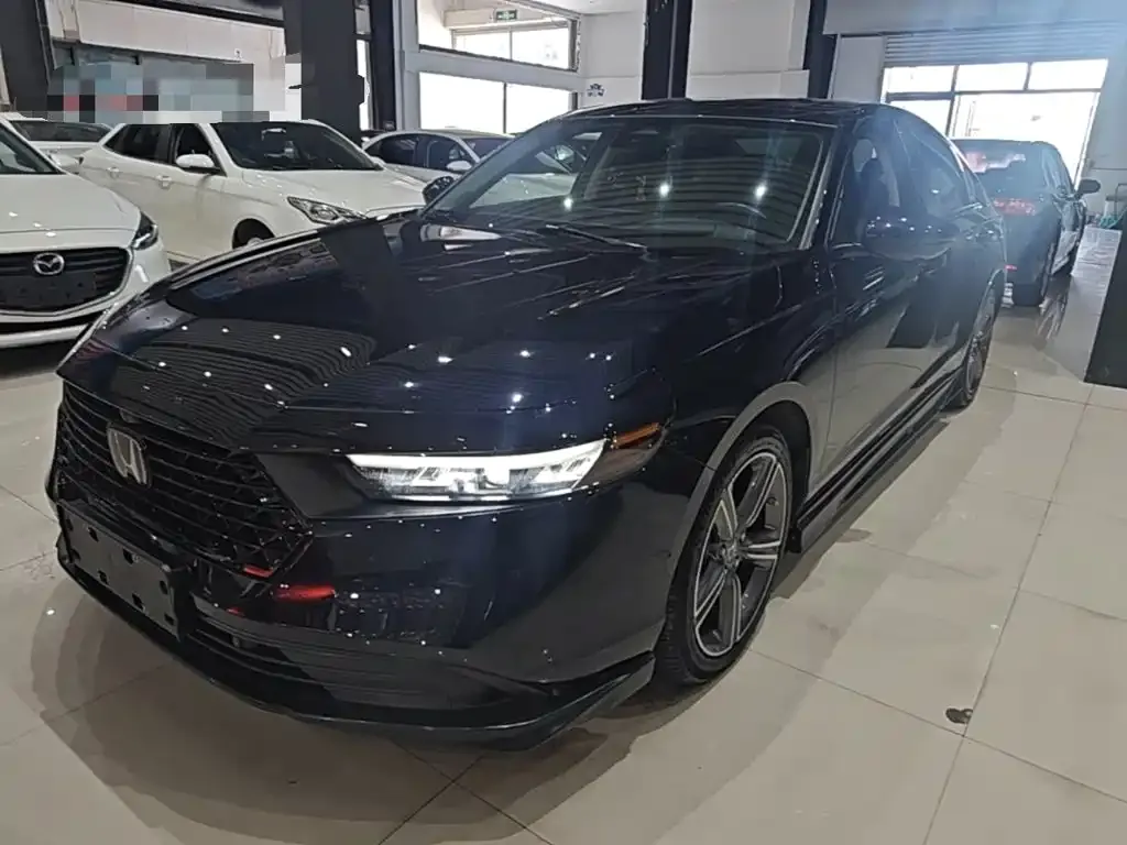 Honda Accord — фото 1