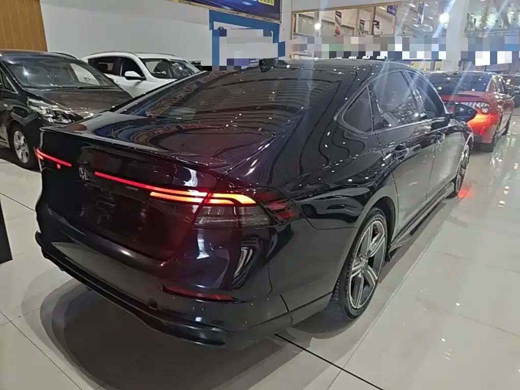 Honda Accord — фото 5