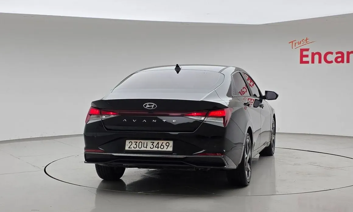Hyundai AVANTE — фото 3