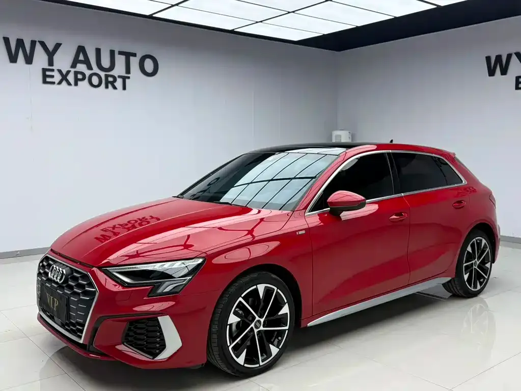 Audi A3 — фото 1