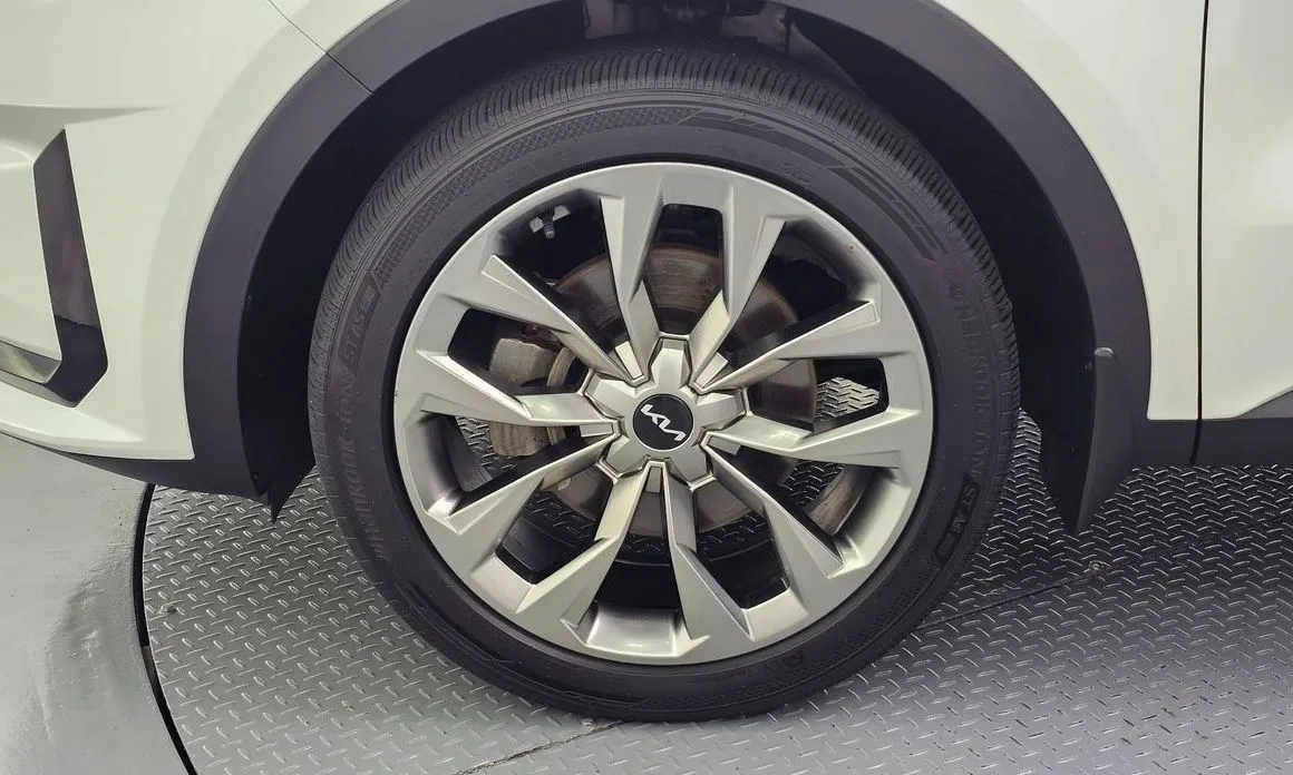 Kia Sorento — фото 4
