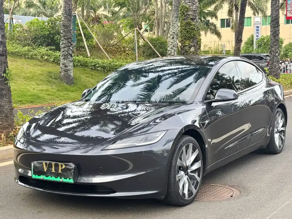Tesla Model 3 — фото 4