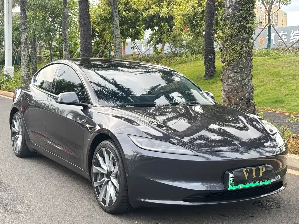 Tesla Model 3 — фото 8