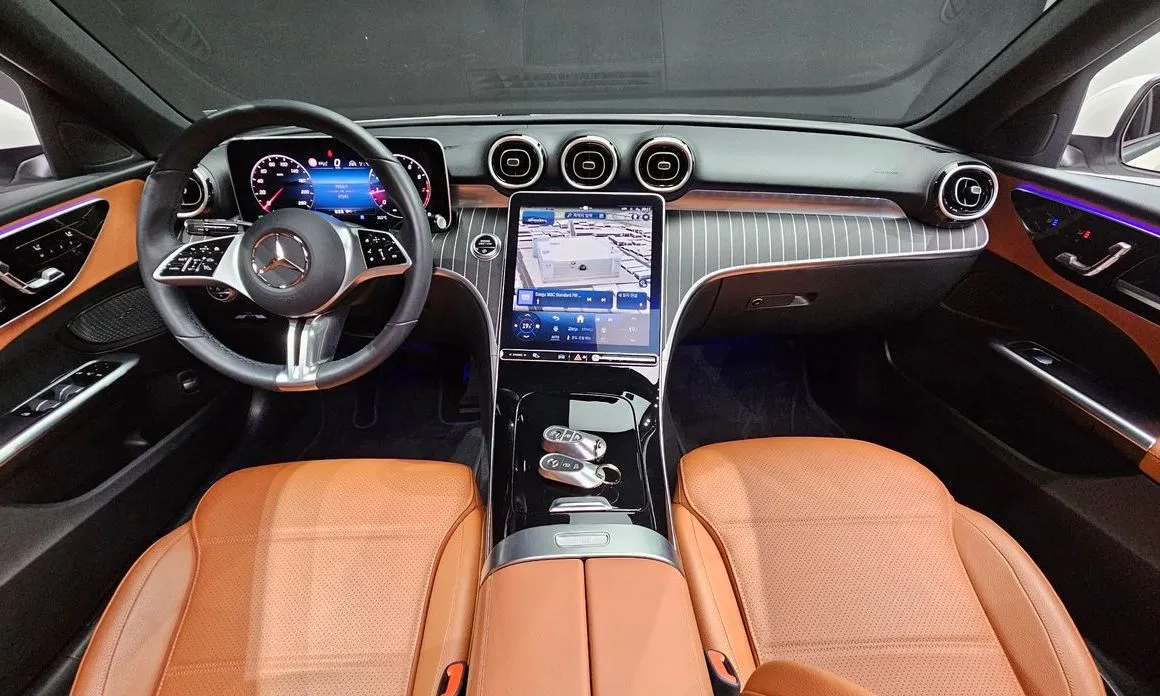 Mercedes-Benz C-Class 2024 из KR, фото 2