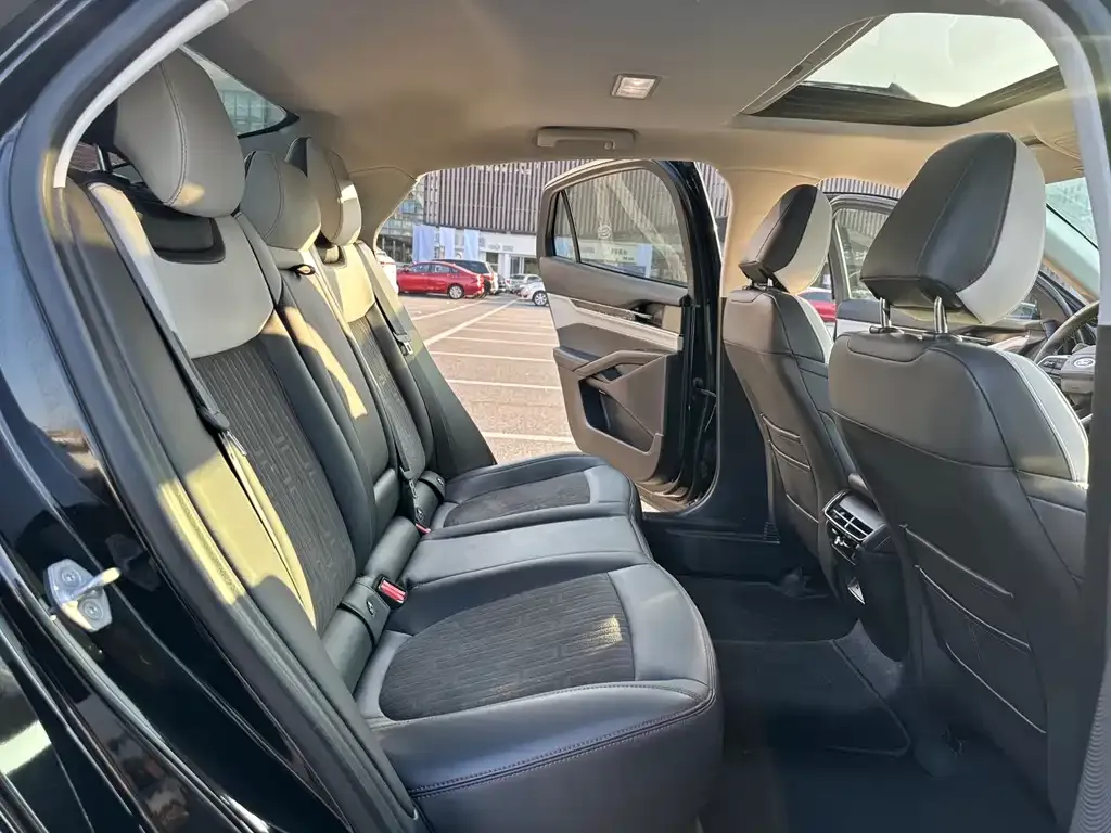 Ford Mondeo — фото 5