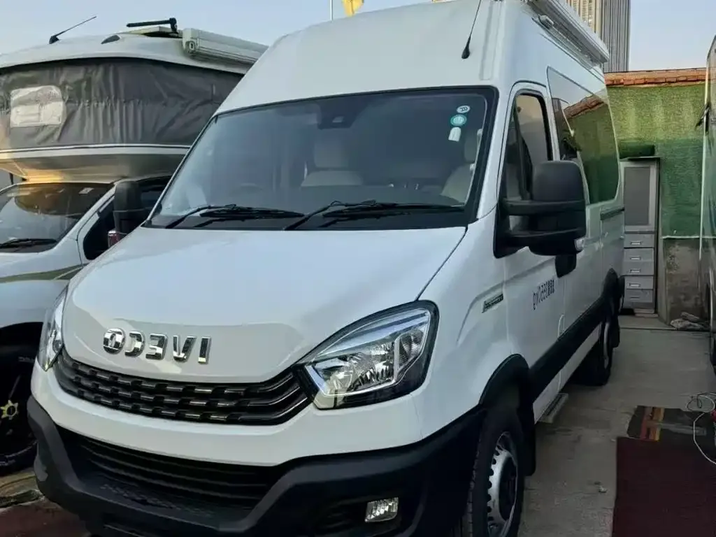 IVECO Ousheng — фото 1