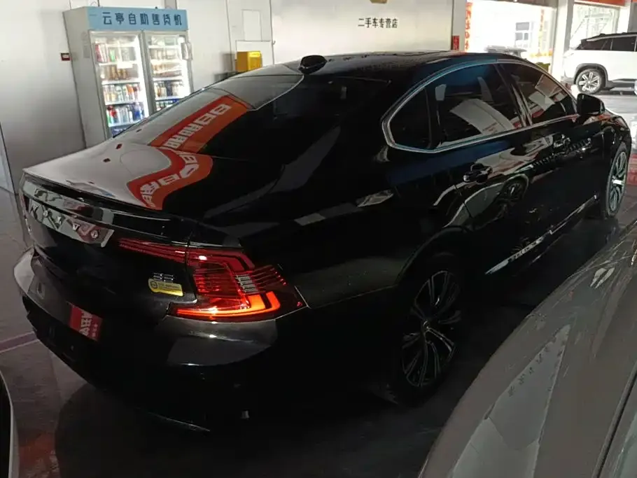 Volvo S90 — фото 2