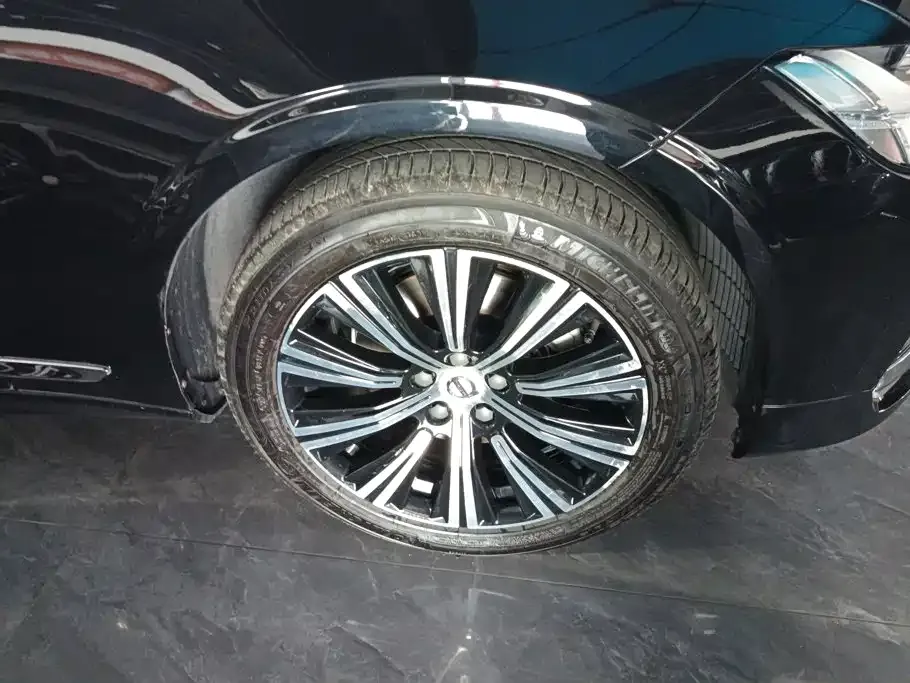 Volvo S90 — фото 10