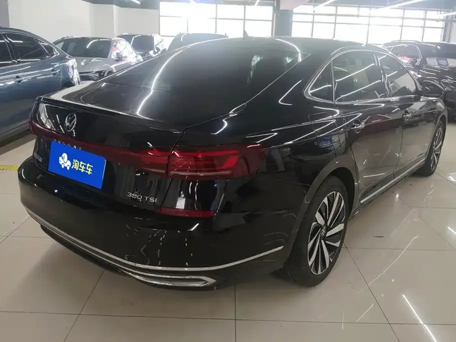Volkswagen Passat — фото 6