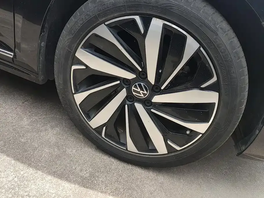 Volkswagen Passat — фото 7