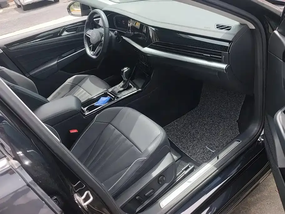 Volkswagen Passat — фото 5