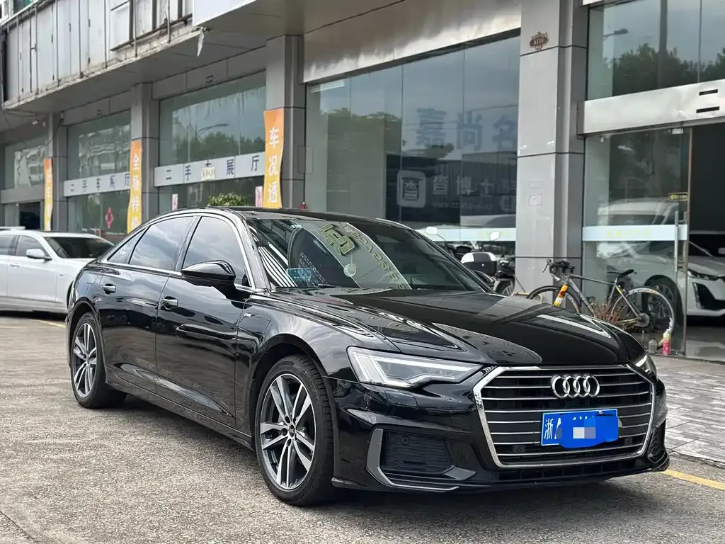 Audi A6L — фото 5