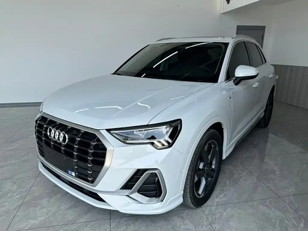 Audi Q3 — фото 8