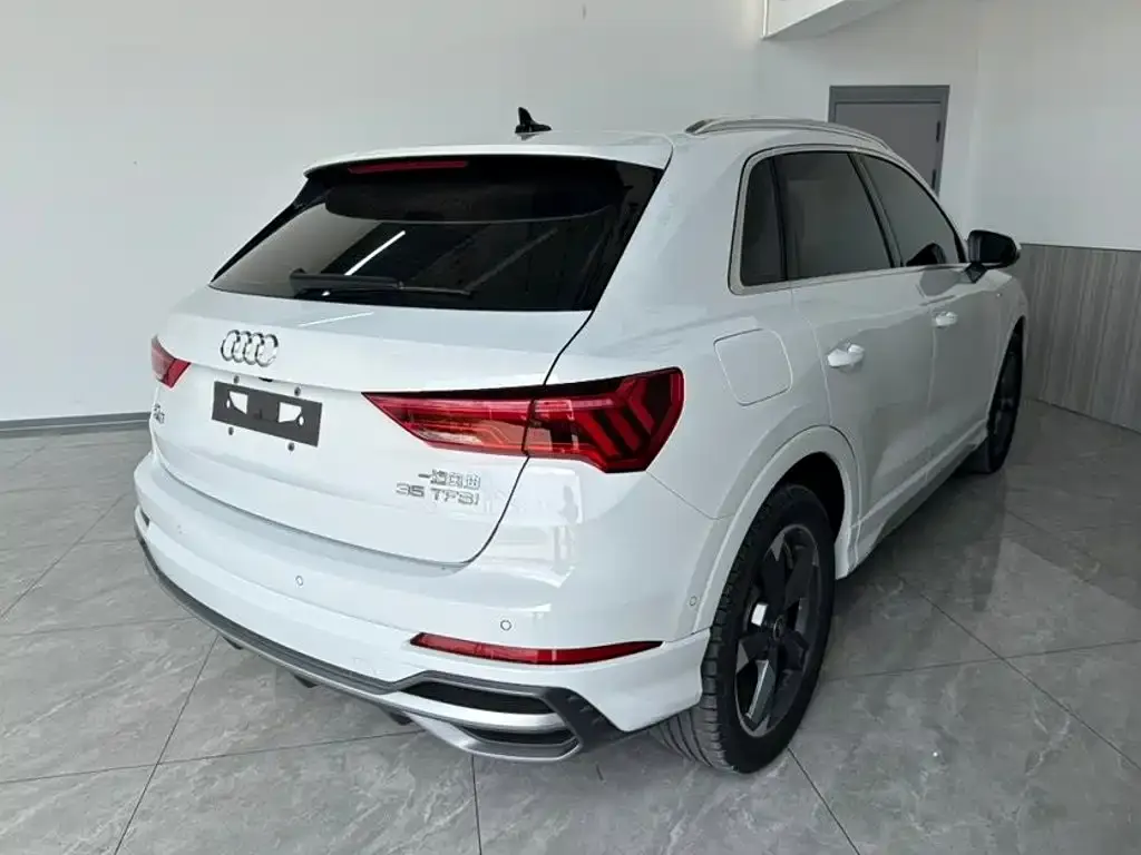 Audi Q3 — фото 4
