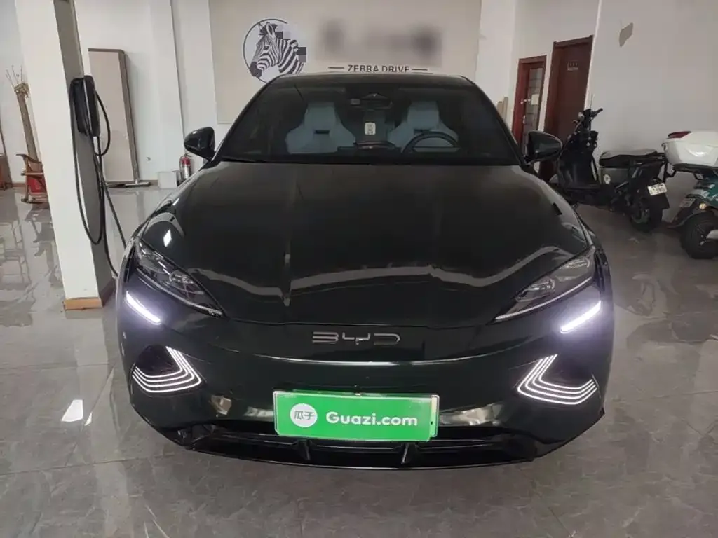 BYD Seal — фото 2