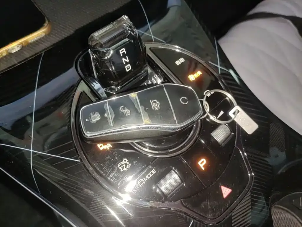 BYD Seal — фото 6