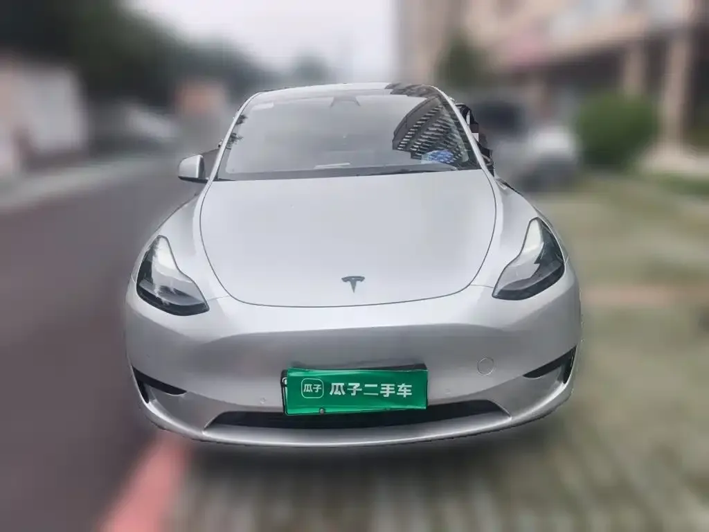 Tesla Model Y — фото 5
