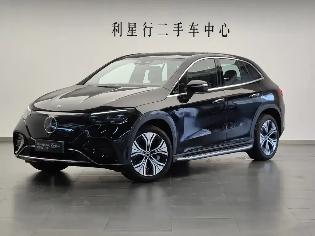 Mercedes-Benz EQE SUV — фото 1