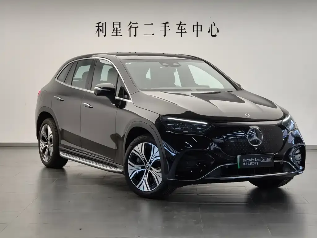 Mercedes-Benz EQE SUV — фото 10