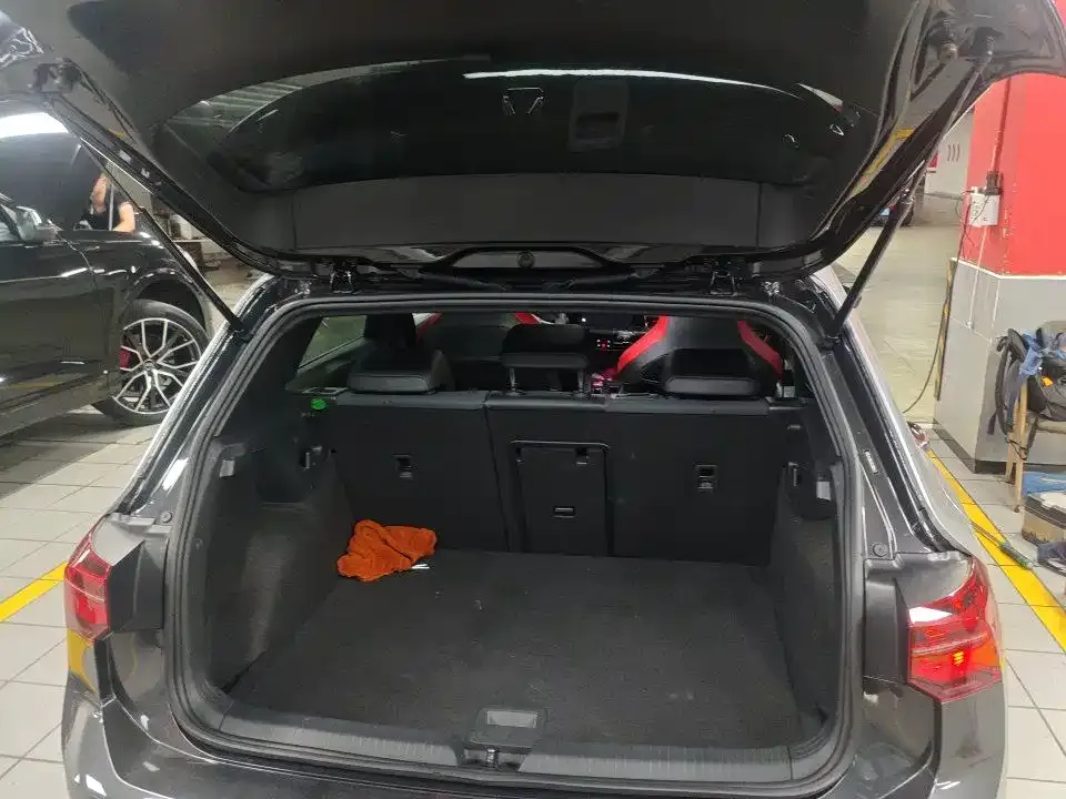 Volkswagen Golf GTI — фото 4