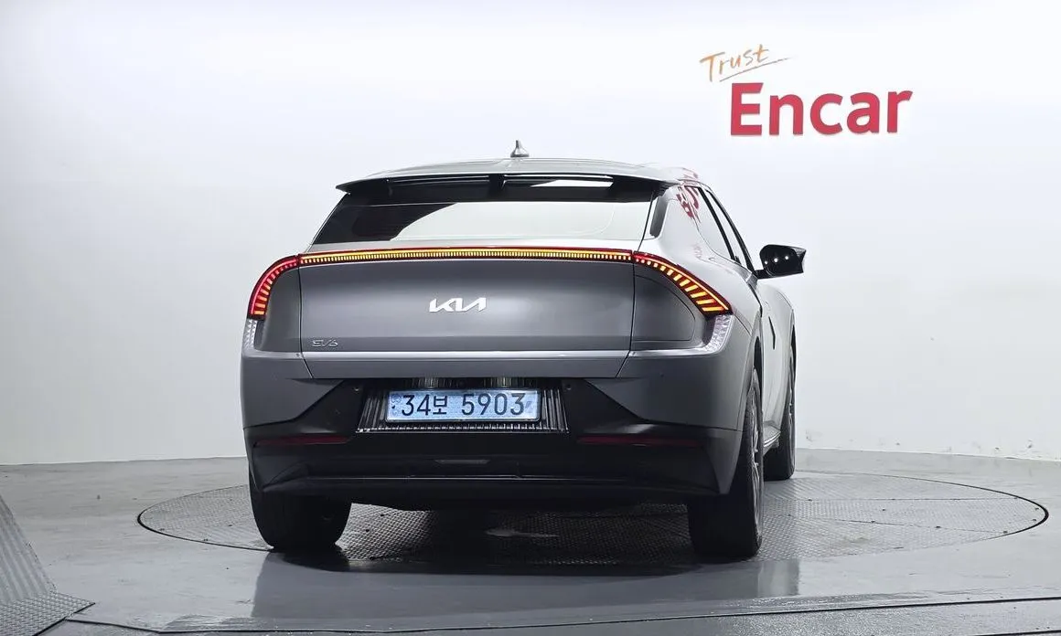 Kia EV6 — фото 6