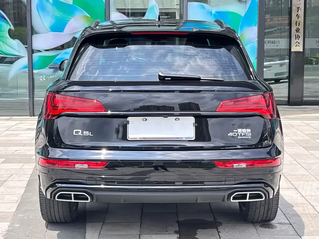 Audi Q5L — фото 4