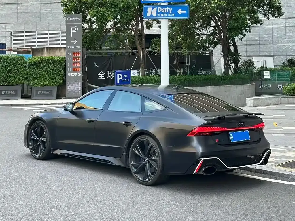 Audi RS 7 — фото 6