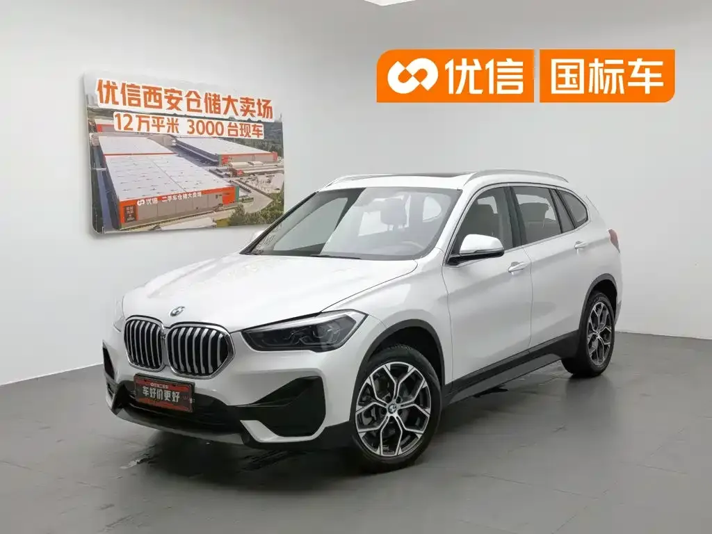 BMW X1 — фото 1