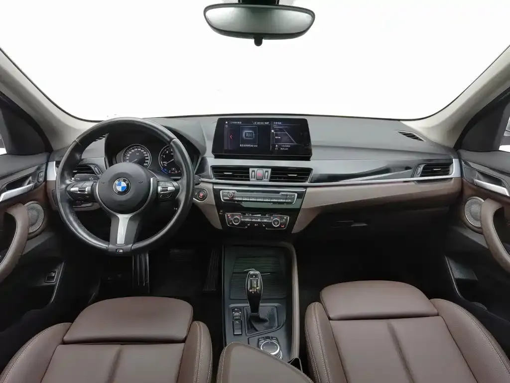 BMW X1 — фото 8